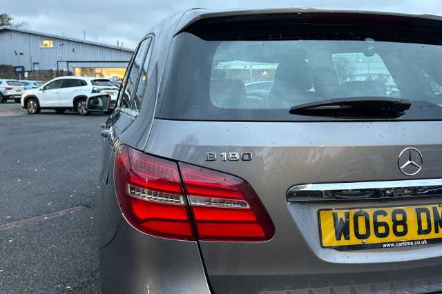 Mercedes-Benz B 180 B180 Exclusive Edition Plus 5dr Auto 
