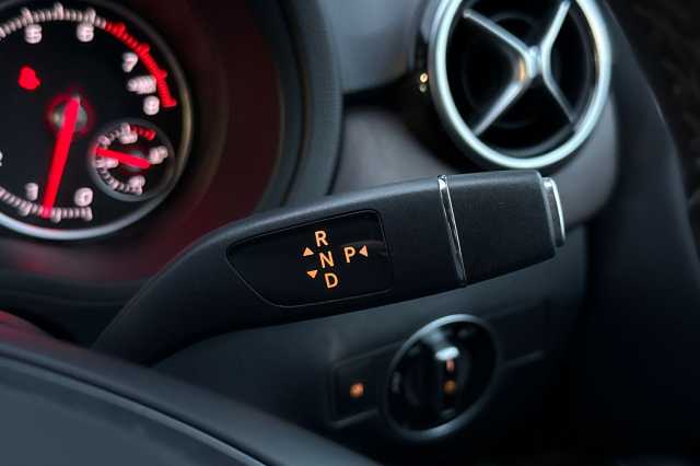 Mercedes-Benz B 180 B180 Exclusive Edition Plus 5dr Auto 