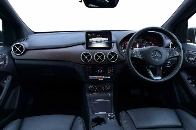 Mercedes-Benz B 180 B180 Exclusive Edition Plus 5dr Auto 