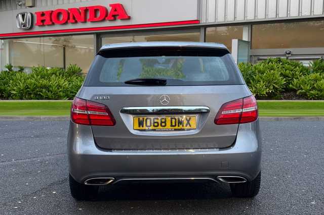 Mercedes-Benz B 180 B180 Exclusive Edition Plus 5dr Auto 