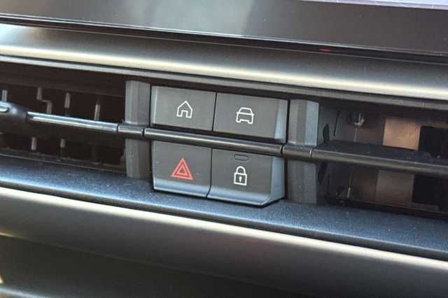 Jeep Avenger 1.2 e-Hybrid Summit 5dr DCT 