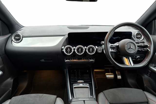 Mercedes-Benz GLA 200 200 AMG Line Premium 5dr Auto 