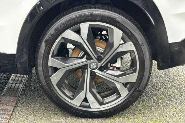 Renault Austral E-Tech FHEV Iconic Esprit Alpine 5dr Auto 