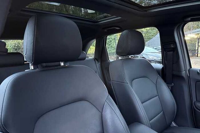 Mercedes-Benz B 180 B180 Exclusive Edition Plus 5dr Auto 