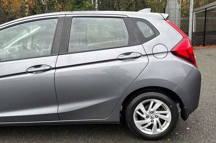 Honda Jazz 1.3 SE 5dr CVT 