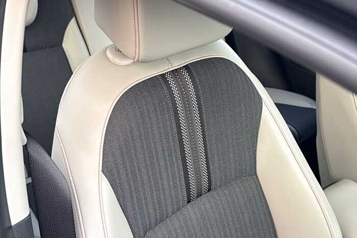 Honda HR-V 1.5 eHEV Advance Style 5dr CVT 