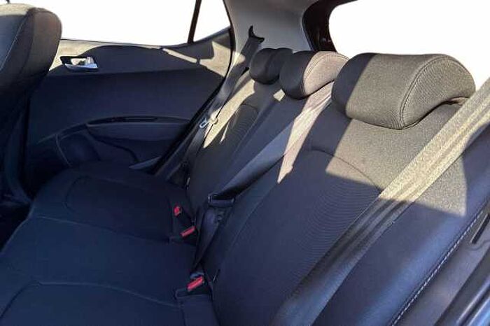 Hyundai i10 1.0 Premium 5dr 