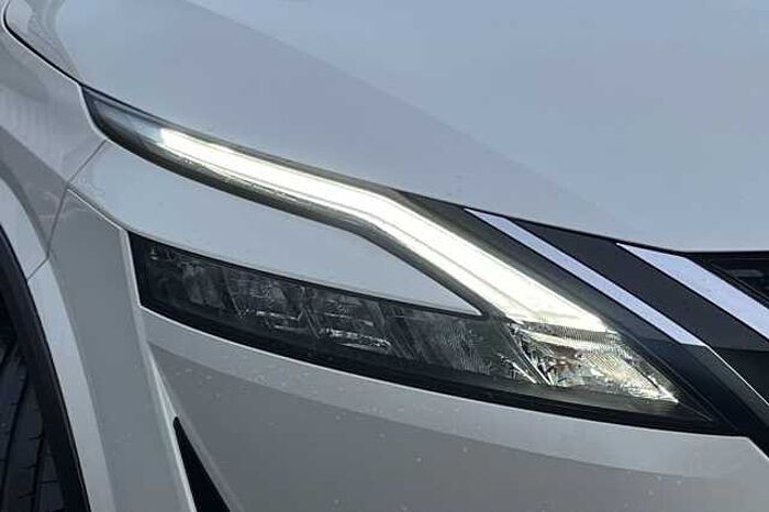 Nissan Qashqai 1.3 DiG-T MH 158 N-Connecta 5dr Xtronic 