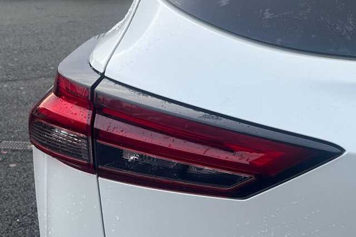 Nissan Qashqai 1.3 DiG-T MH 158 N-Connecta 5dr Xtronic 