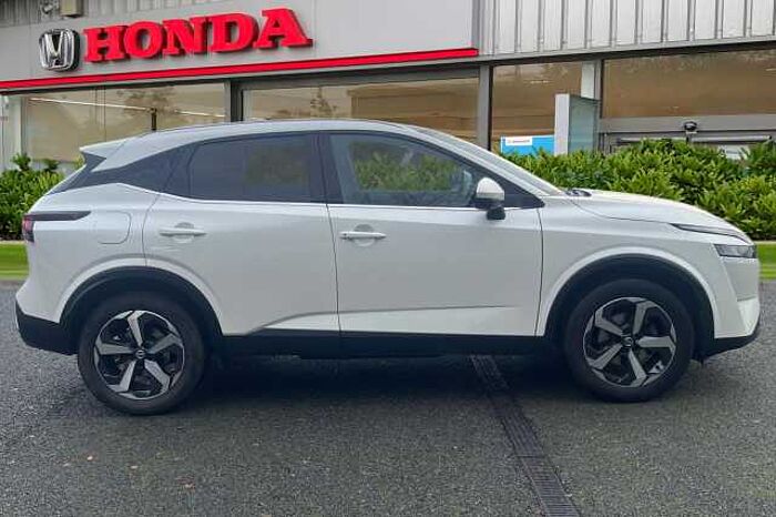 Nissan Qashqai 1.3 DiG-T MH 158 N-Connecta 5dr Xtronic 