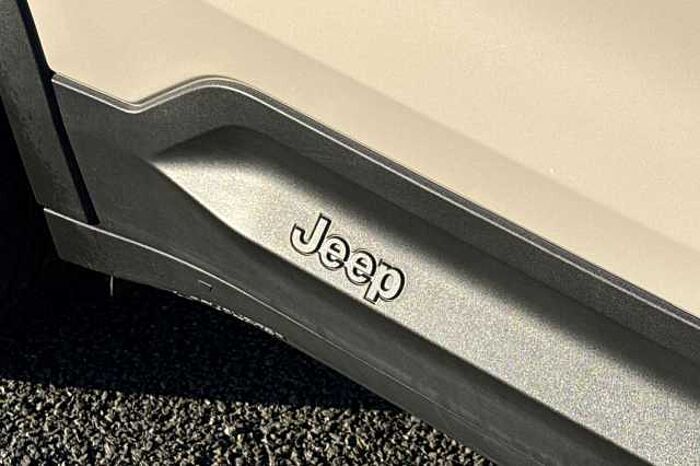 Jeep Avenger 1.2 e-Hybrid Summit 5dr DCT 