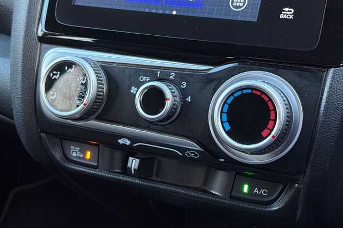 Honda Jazz 1.3 SE 5dr CVT 