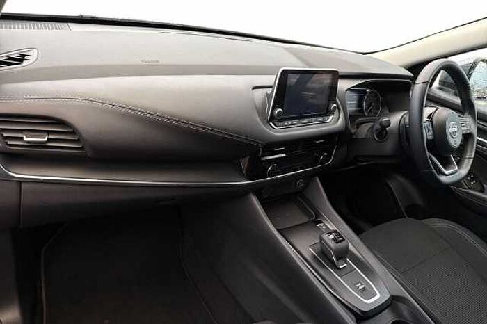 Nissan Qashqai 1.3 DiG-T MH 158 Acenta Premium 5dr Xtronic 