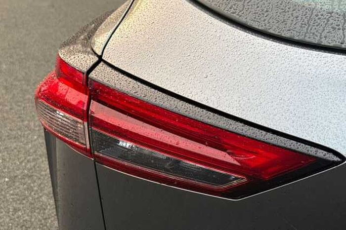 Nissan Qashqai 1.3 DiG-T MH 158 Acenta Premium 5dr Xtronic 