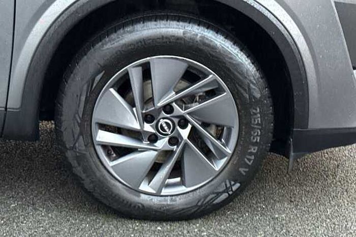 Nissan Qashqai 1.3 DiG-T MH 158 Acenta Premium 5dr Xtronic 