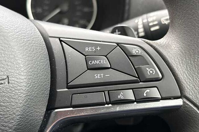 Nissan Juke 1.0 DiG-T Acenta Premium 5dr DCT 