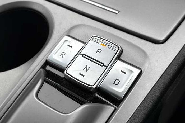 Hyundai KONA 150kW Premium 64kWh 5dr Auto 