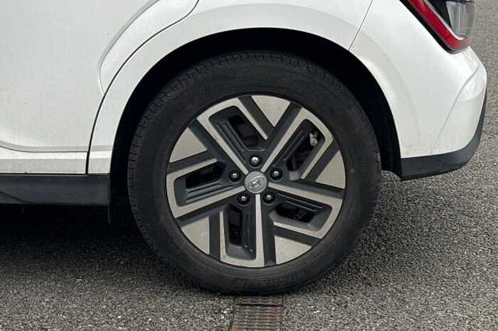 Hyundai KONA 150kW Premium 64kWh 5dr Auto 