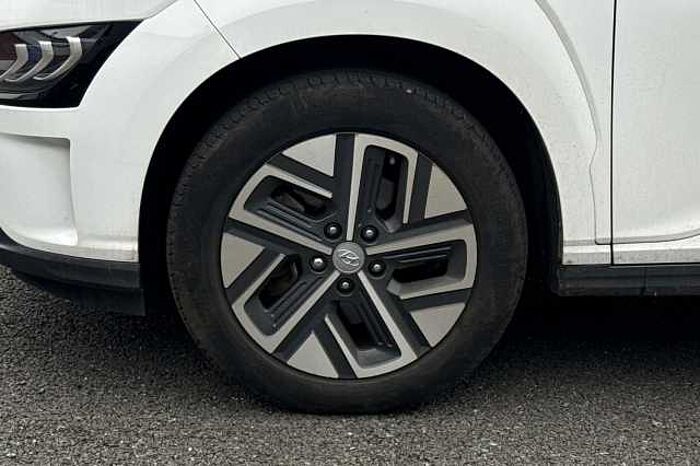 Hyundai KONA 150kW Premium 64kWh 5dr Auto 