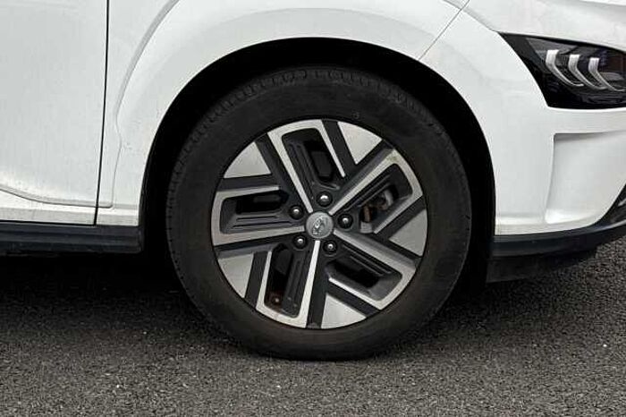 Hyundai KONA 150kW Premium 64kWh 5dr Auto 