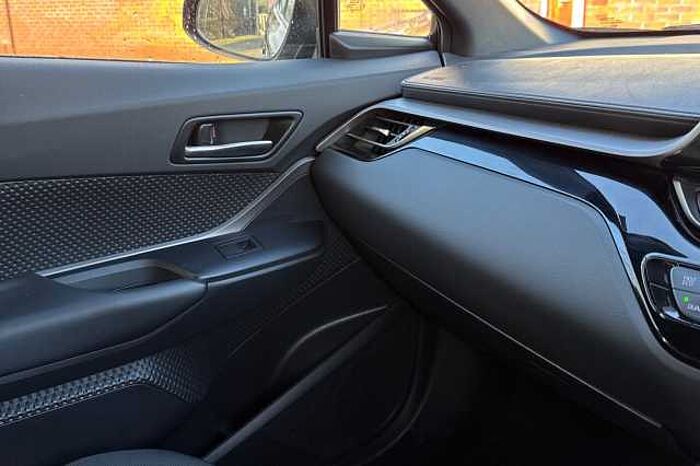 Toyota C-HR 1.8 Hybrid Icon 5dr CVT 