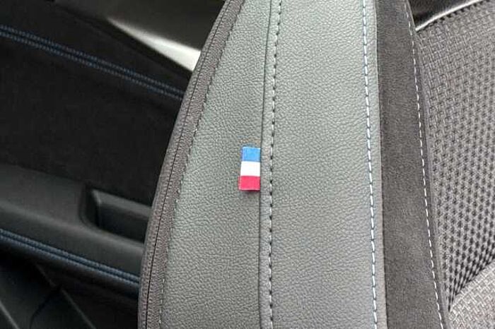 Renault Austral E-Tech FHEV Iconic Esprit Alpine 5dr Auto 