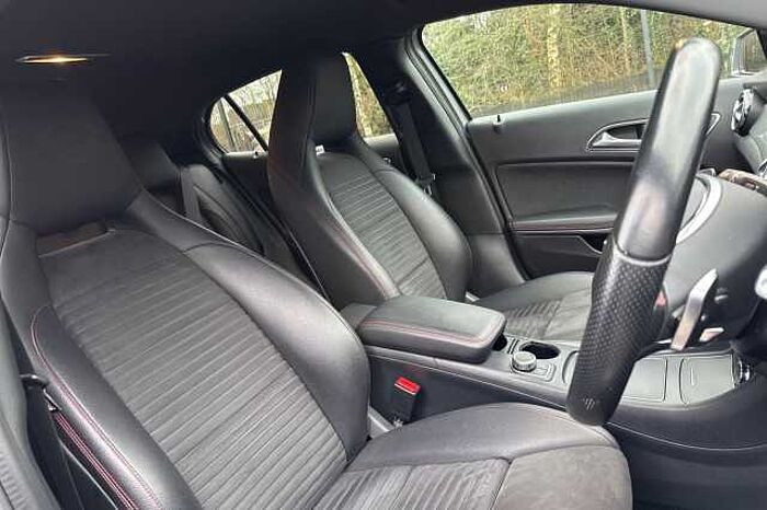 Mercedes-Benz GLA 220 220d 4Matic AMG Line 5dr Auto 