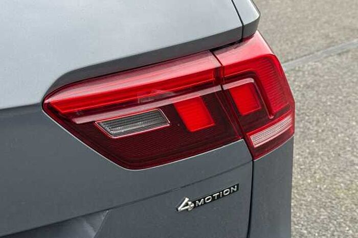 Volkswagen Tiguan 2.0 TSI 4Motion R-Line 5dr DSG 