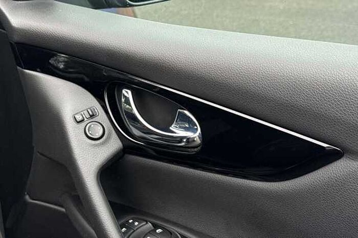 Nissan Qashqai 1.3 DiG-T 160 Acenta Premium 5dr DCT 