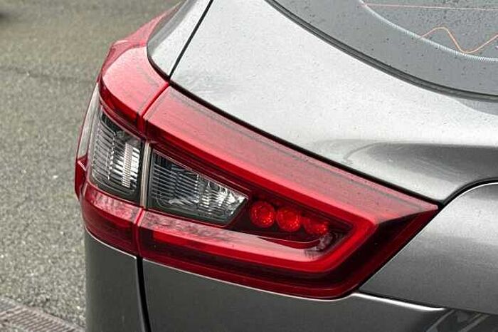 Nissan Qashqai 1.3 DiG-T 160 Acenta Premium 5dr DCT 