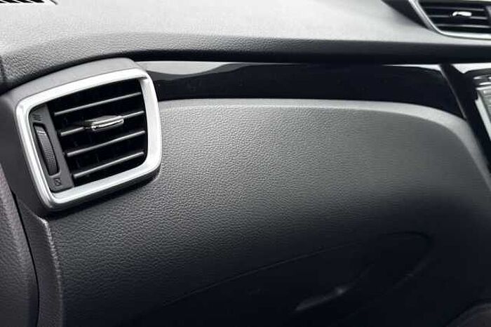 Nissan Qashqai 1.3 DiG-T 160 Acenta Premium 5dr DCT 