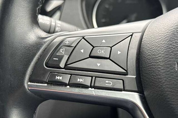 Nissan Qashqai 1.3 DiG-T 160 Acenta Premium 5dr DCT 