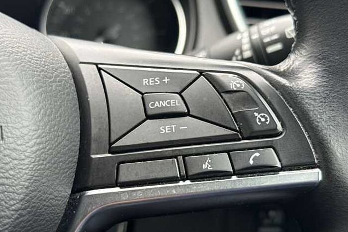 Nissan Qashqai 1.3 DiG-T 160 Acenta Premium 5dr DCT 