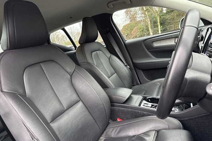 Volvo XC40 2.0 B4P Inscription Pro 5dr Auto 