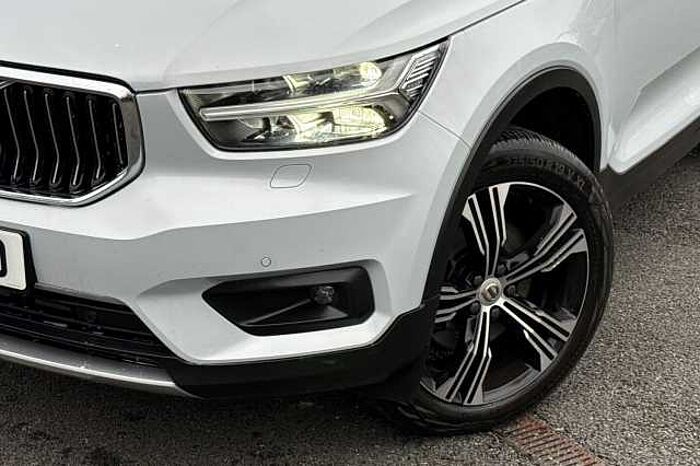 Volvo XC40 2.0 B4P Inscription Pro 5dr Auto 