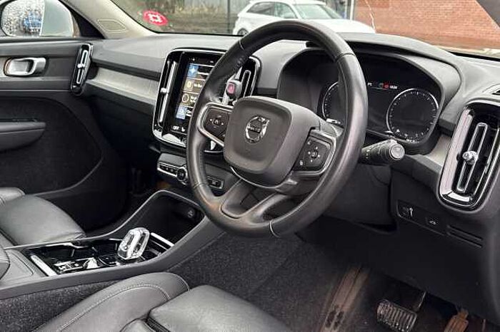 Volvo XC40 2.0 B4P Inscription Pro 5dr Auto 