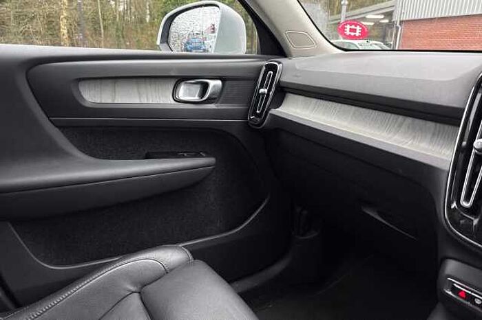 Volvo XC40 2.0 B4P Inscription Pro 5dr Auto 