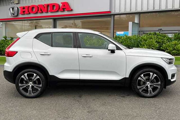 Volvo XC40 2.0 B4P Inscription Pro 5dr Auto 