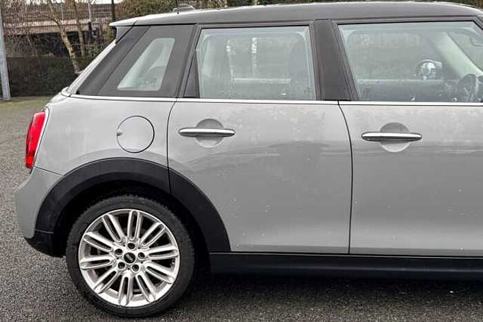 MINI Mini 1.5 Cooper 5dr 