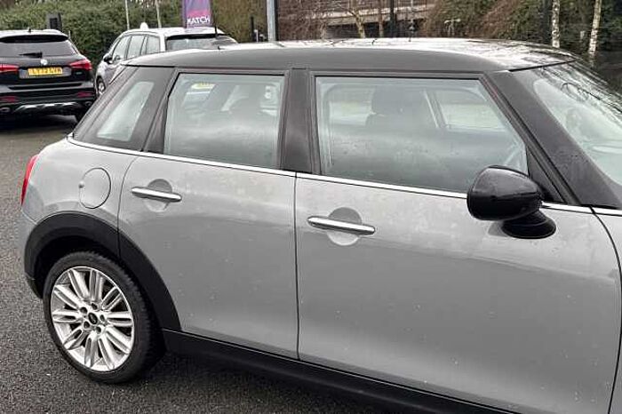 MINI Mini 1.5 Cooper 5dr 