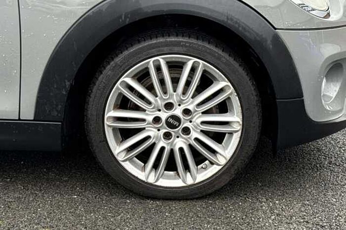 MINI Mini 1.5 Cooper 5dr 