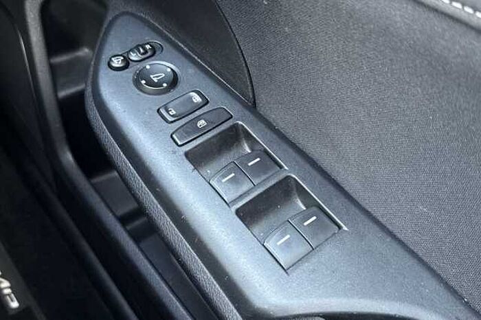 Honda Civic 1.0 VTEC Turbo 126 SR 5dr CVT 